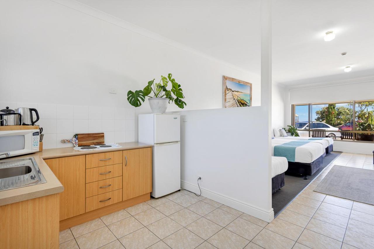 Coast Motel And Apartments Port Noarlunga Exterior foto